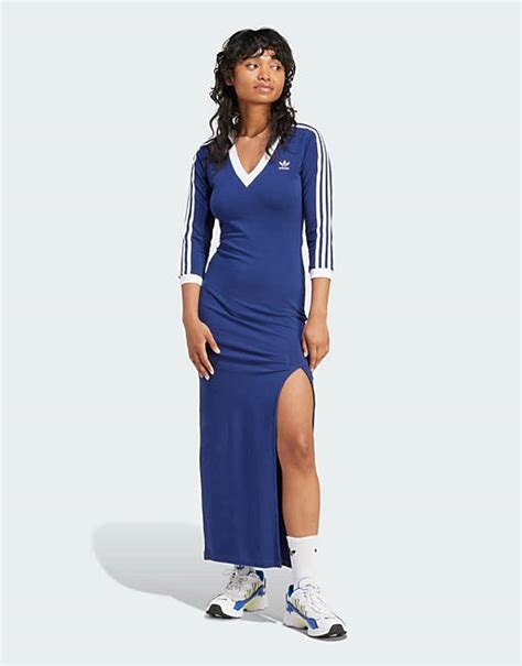 adidas jurk donkerblauw|ADIDAS ORIGINALS Jurk 'Adicolor Classics' in Donkerblauw.